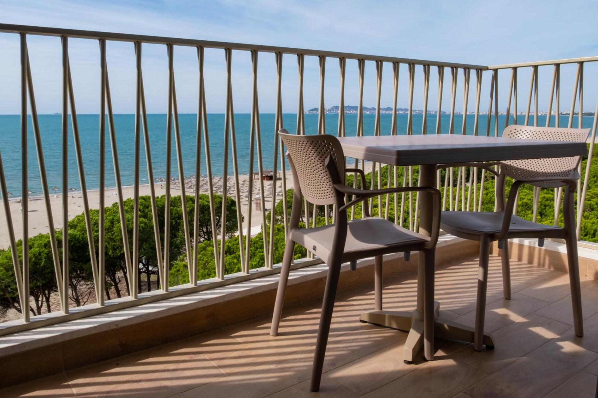 Fllad Resort & Spa Durres Голем Екстериор снимка
