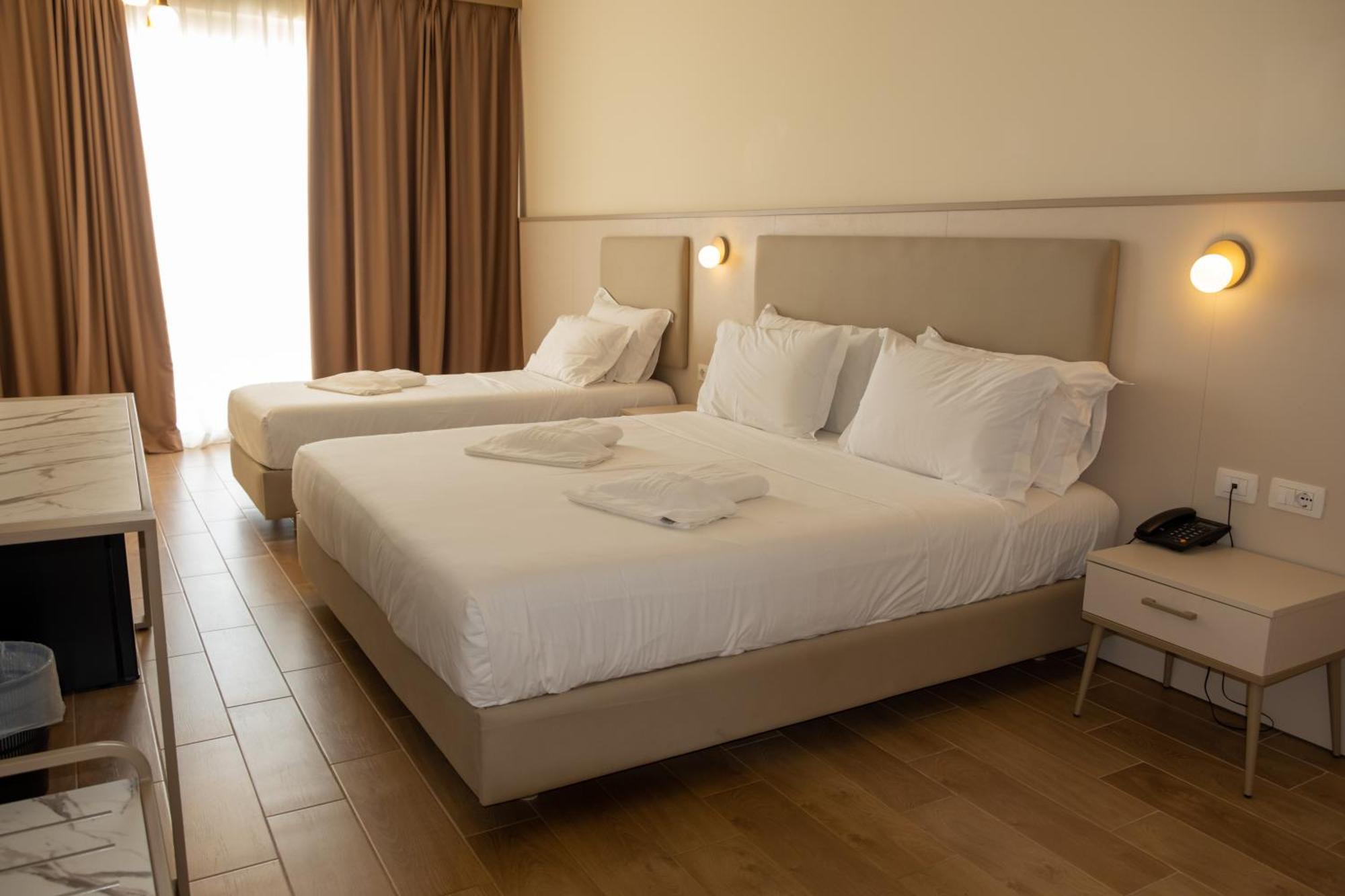 Fllad Resort & Spa Durres Голем Екстериор снимка