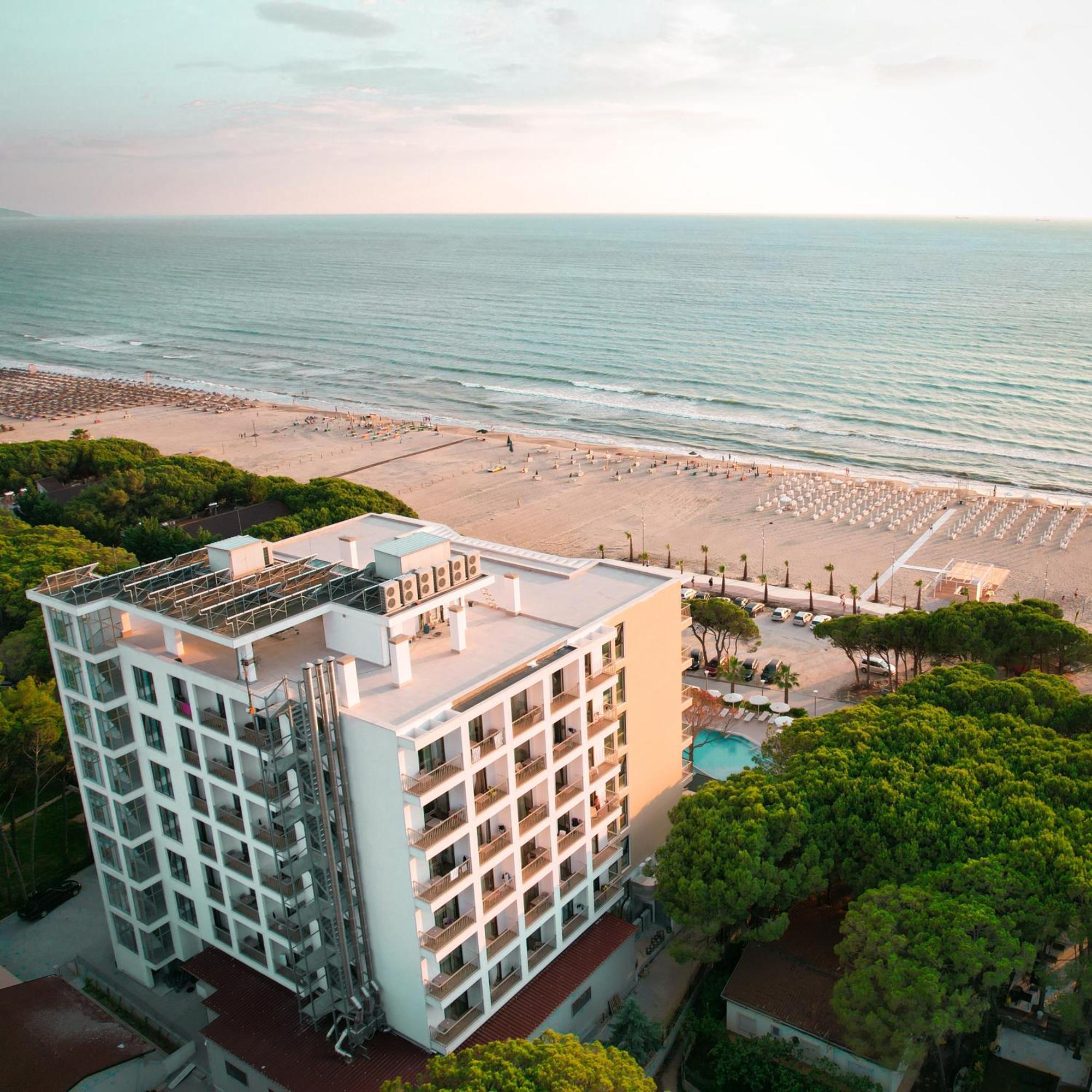 Fllad Resort & Spa Durres Голем Екстериор снимка